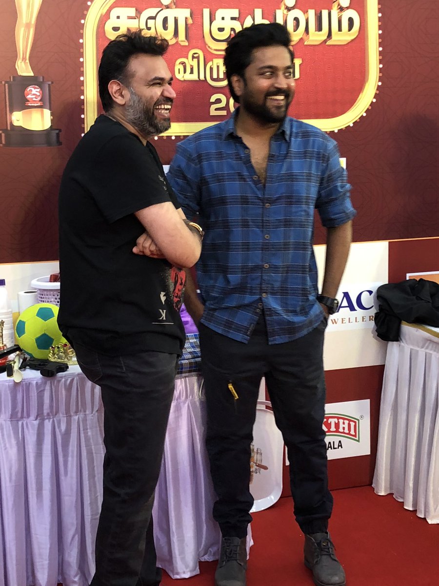 #SunKudumbamVirudhugal2018  #SunTV @moulistic & @Premgiamaren