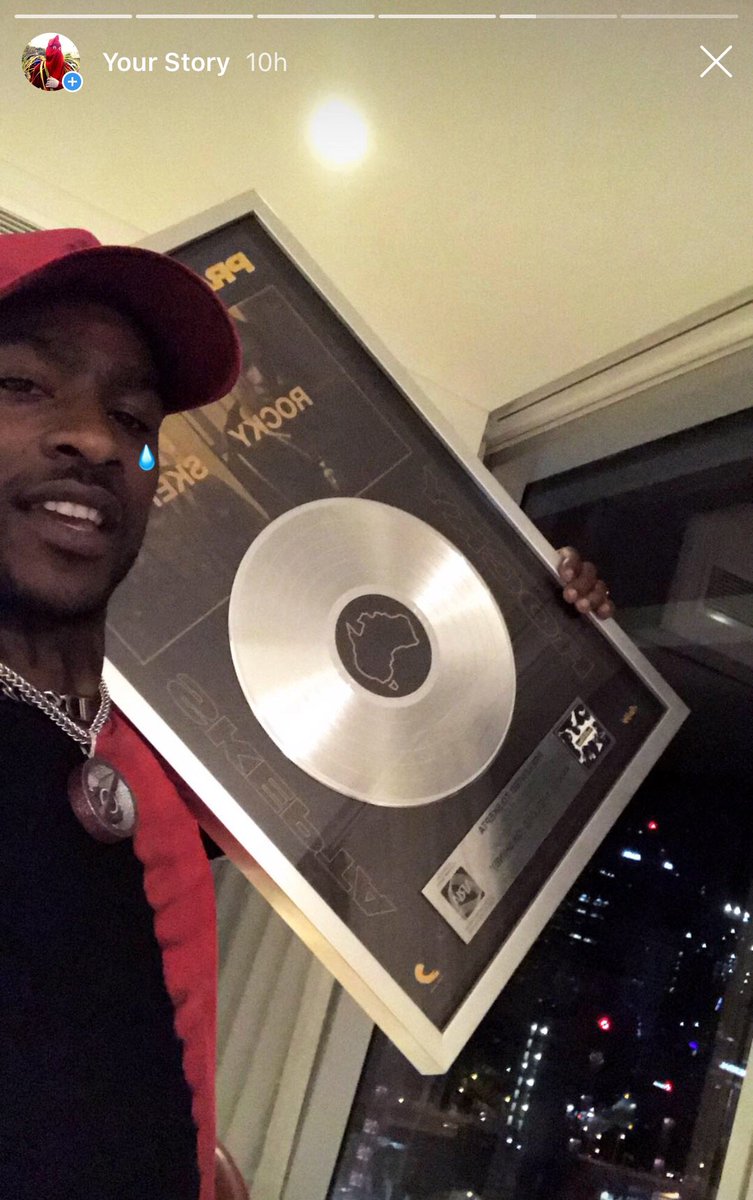 Skepta's tweet photo. 🥂🍾 https://t.co/kMMmLS4t0Q