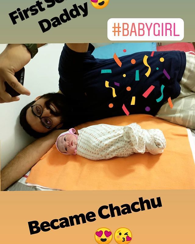 ImMrVishu's tweet photo. Chachu Feeling On😍
#ParentMode https://t.co/RQ6QuZrbHY https://t.co/oHxWe17X8P