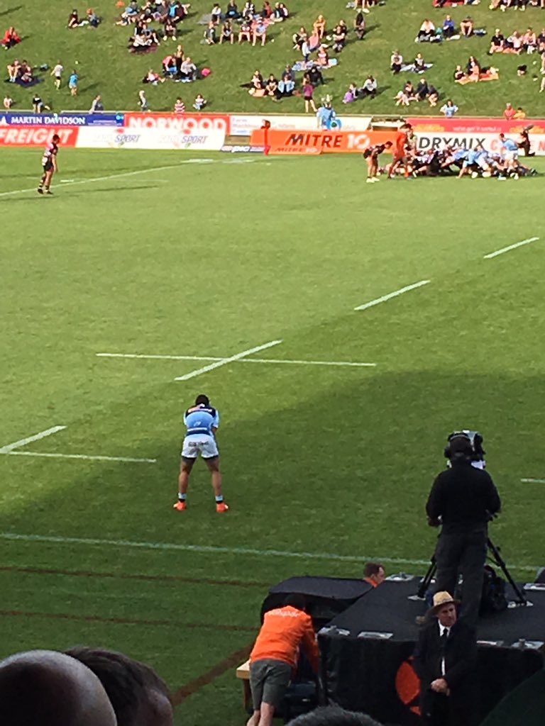DrivingMaul's tweet photo. He’s not got a number....has a fan walked onto the pitch &amp; joined in???? #COUvNOR #mitre10cup https://t.co/F3IdtN0ILa