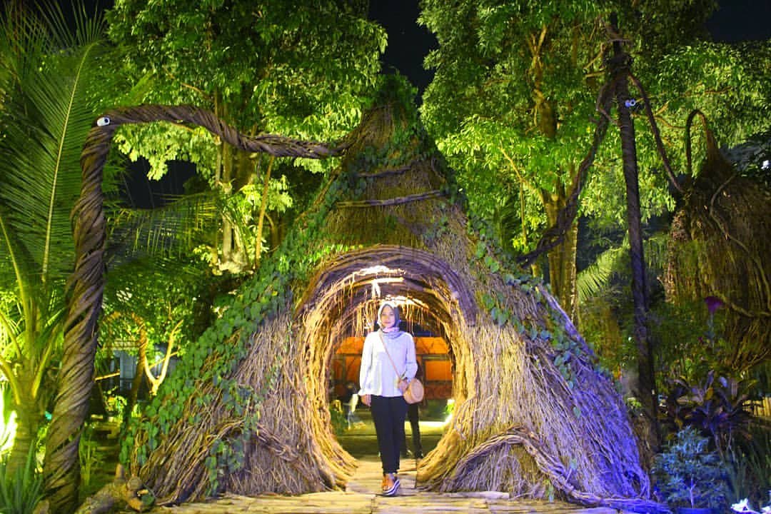 Happy Weekend Bro....
.
.
.
➡️Paket Wisata Hanya 100rb Full Day..
➡️Sewa mobil avanza Xenia 200rb
➡️Sewa innova 650rb

Reservasi Wisata Jogja
0821 3400 3500

# #jogjajateng #jogjalantaidua #jogjakekinian #lavatour #wisatagunungkidul #paketwisatajogja #puncakbecici #citytour