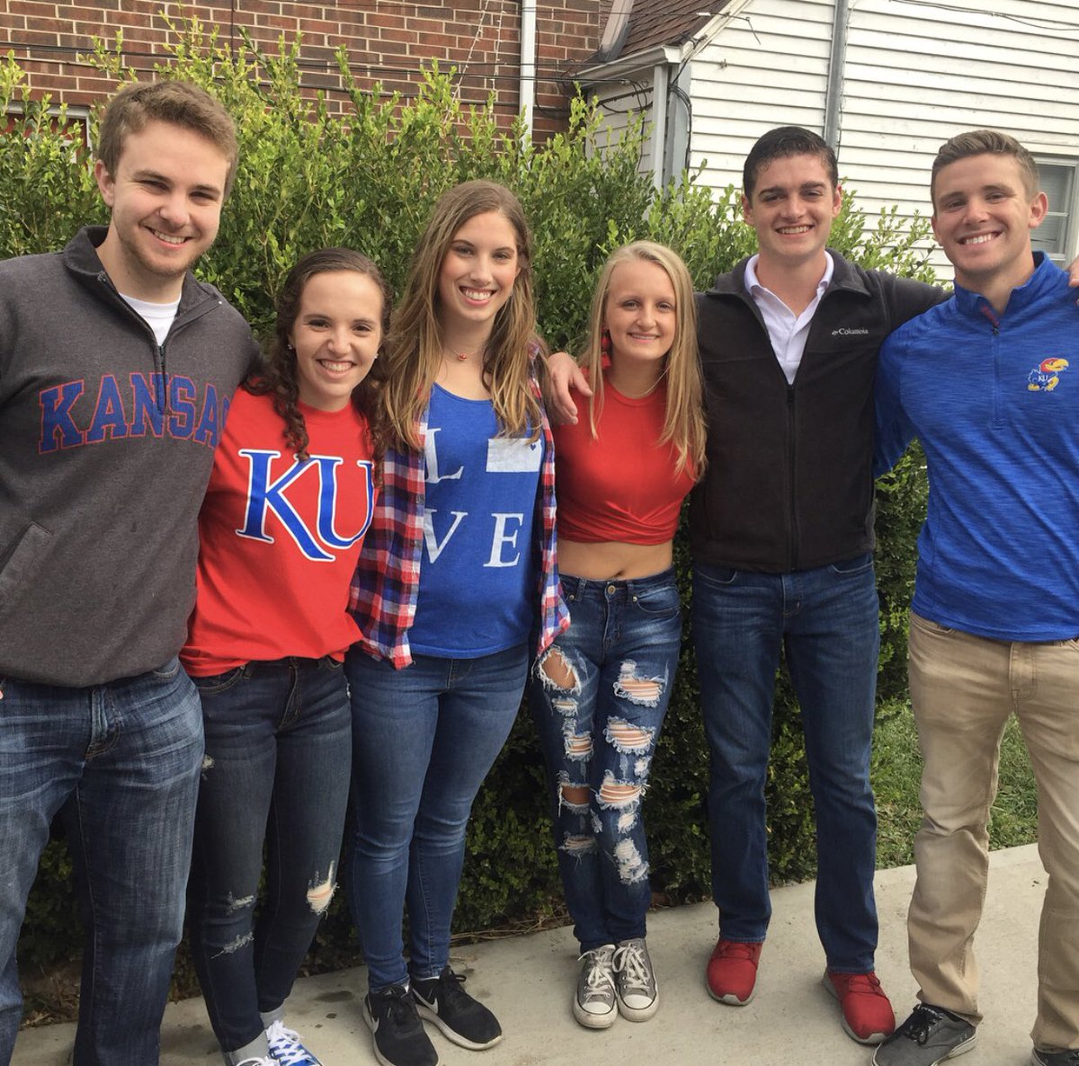 kansasadpi's tweet photo. So thankful for our hardworking homecoming chairs🏈

We loved working with you all week @ATOatKU @kuchiomega @BetaSigKU!! https://t.co/HCSBogAFut
