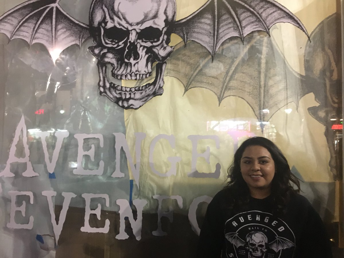 Vicky__Serrano's tweet photo. Exactly 2 years ago ❤️❤️ #avengedsevenfold #a7x #deathbat #foREVer https://t.co/WzUqjagcJP