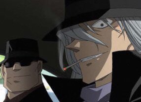 ジンの正体はコナンの味方 かっこいいけど無能で年収は パパママハック