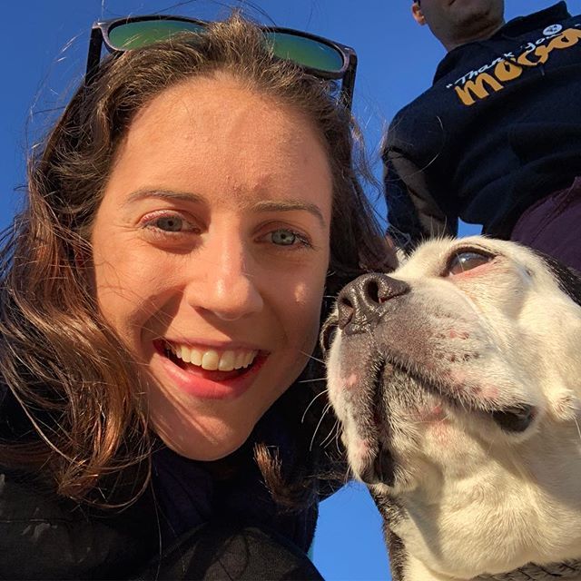 TechnoChic_'s tweet photo. I met Swatch from @moodfabrics and @projectrunway @inthemkng today. Beautiful landscape for crafts & music & 🐶 :)
#inthemkng #swatch #mood #technochic #natasha #meetandgreet #ionlyposewithcelebritiesiftheyaredogs https://t.co/tedbU4euY1 https://t.co/3WR4CvMFYz