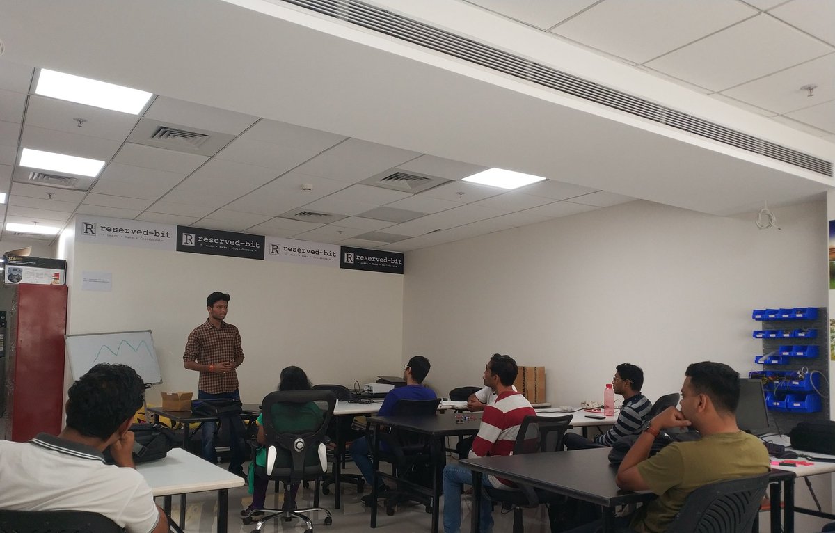 Nisha_Poyarekar's tweet photo. #machinelearning #AI #Meetup in progress @reservedbit #Community #Pune #techweekends https://t.co/GlGc4hrVEI
