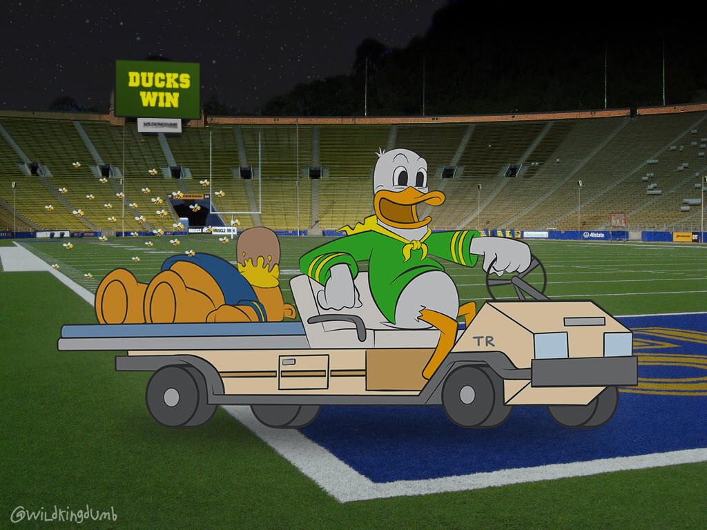 GoDucks's tweet photo. Beast mode. Ducks win on the road, 42-24. #GoDucks https://t.co/jHcnBTXrQI