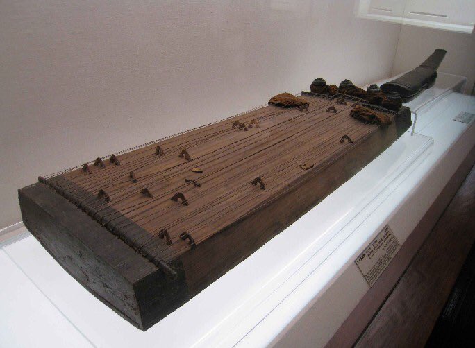 大阪七絃琴館on Twitter 琴 キン 七絃琴 二絃琴 八雲琴 一絃琴 須磨琴 筝 ソウ 瑟 シツ ヒツ T Co B66qmv8ty4 Twitter