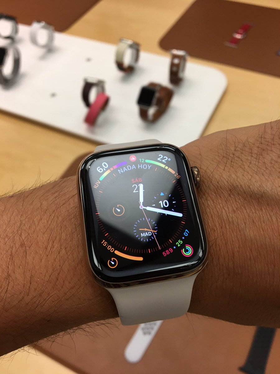 Applepasion_'s tweet photo. 😍 #AppleWatchSeries4 https://t.co/y8Joopx3Y0