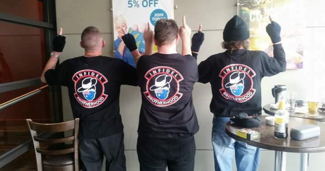 Anonykatz1's tweet photo. Rituals of the #potatriots
The finger dance.
Performed by the Infidel Brotherhood. https://t.co/OLYnjKAZHK