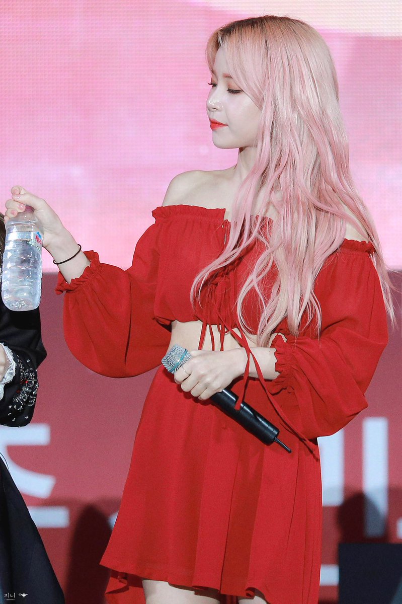 180929
LG 행복나눔 페스티벌

솔라 개인 컷

#마마무 #솔라