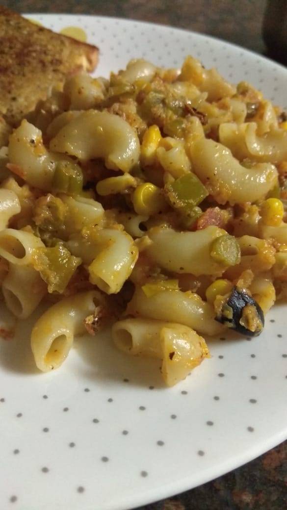 chicinboots's tweet photo. Red sauce Pasta https://t.co/ei80SLjMTh https://t.co/Pte2zUUxdZ