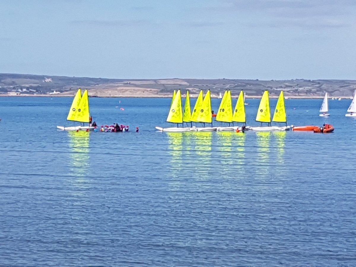 ClaireFiltness's tweet photo. Amazing day at @WPNSA for #RJC2018 in the onboard fleet. Thanks to the @ASWCentres coaches for making it so much fun! Inspirational for young sailors. @RYAYouthSailing https://t.co/nLKLpa7DZ9