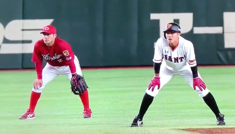 かーぷぶーん Ar Twitter カープ田中広輔 10号同点2ランホームラン 巨人の弟 田中俊太のタイムリーに負けじと打点 T Co Nf2vdm3aji 最多勝を狙う大瀬良を援護する2ラン セカンド俊太と視線を合わせることなくダイヤモンドを一周すると かーぷぶーん Ar Twitter カープ田中広輔 10号同点2ランホームラン 巨人の弟 田中俊太のタイムリーに負けじと打点 T Co Nf2vdm3aji 最多勝を狙う大瀬良を援護する2ラン セカンド俊太と視線を合わせることなくダイヤモンドを一周すると