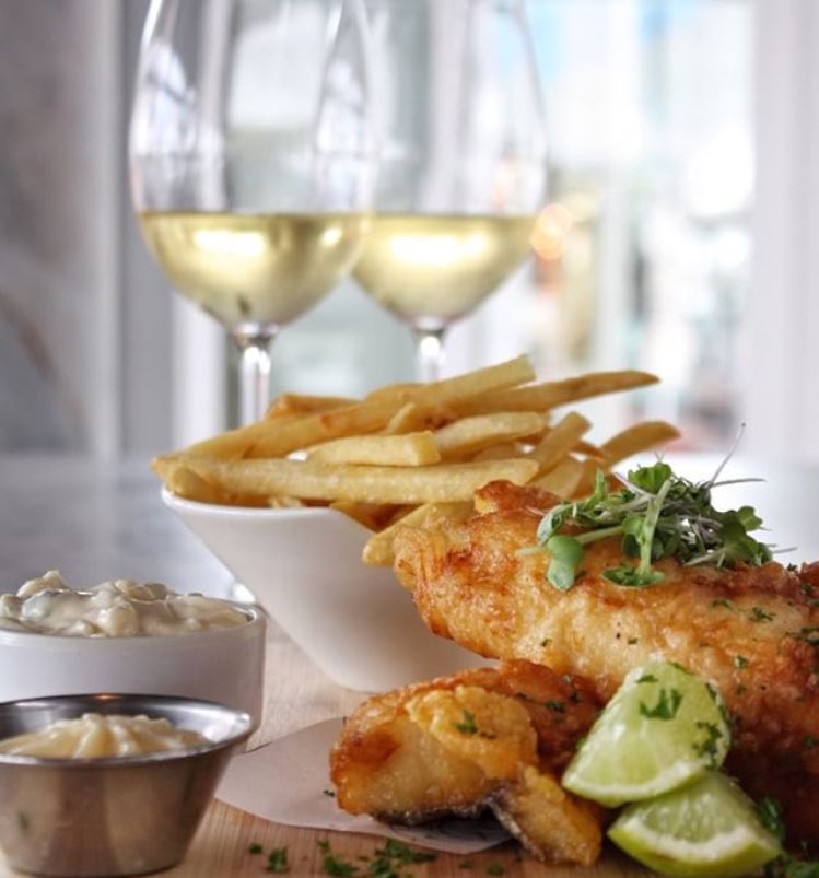 den_anker's tweet photo. Which is it going to be? 
2 portions of fish and chips?
(The Perfect Share winter special ends today, Sunday 30 September)
#DenAnker #PerfectShare #Mussels #Sirloin #Fish #HakeandChips #WinterSpecials #80Dishes #DiscoverDelicious #Waterfront #CapeTown https://t.co/bkz4H14GAG