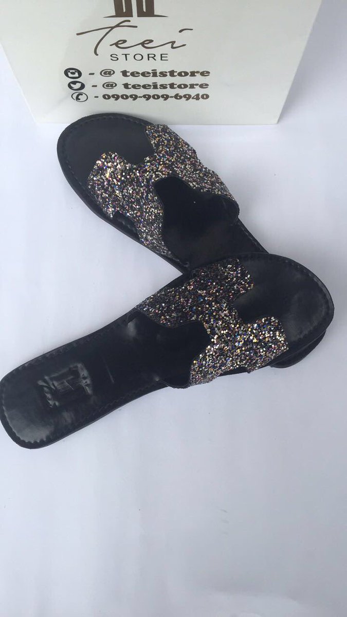 ms_teei's tweet photo. Happy Sunday Teei fam!ππ
Our Hermès inspired crystal slides is available for pickup in size 39
Also available on order in all sizes and colors
To order, pls dm or call 09099096940
#patronizeustoday #shopteei #madeinnigeria #handmade #teeistore https://t.co/xbrkOByUOC