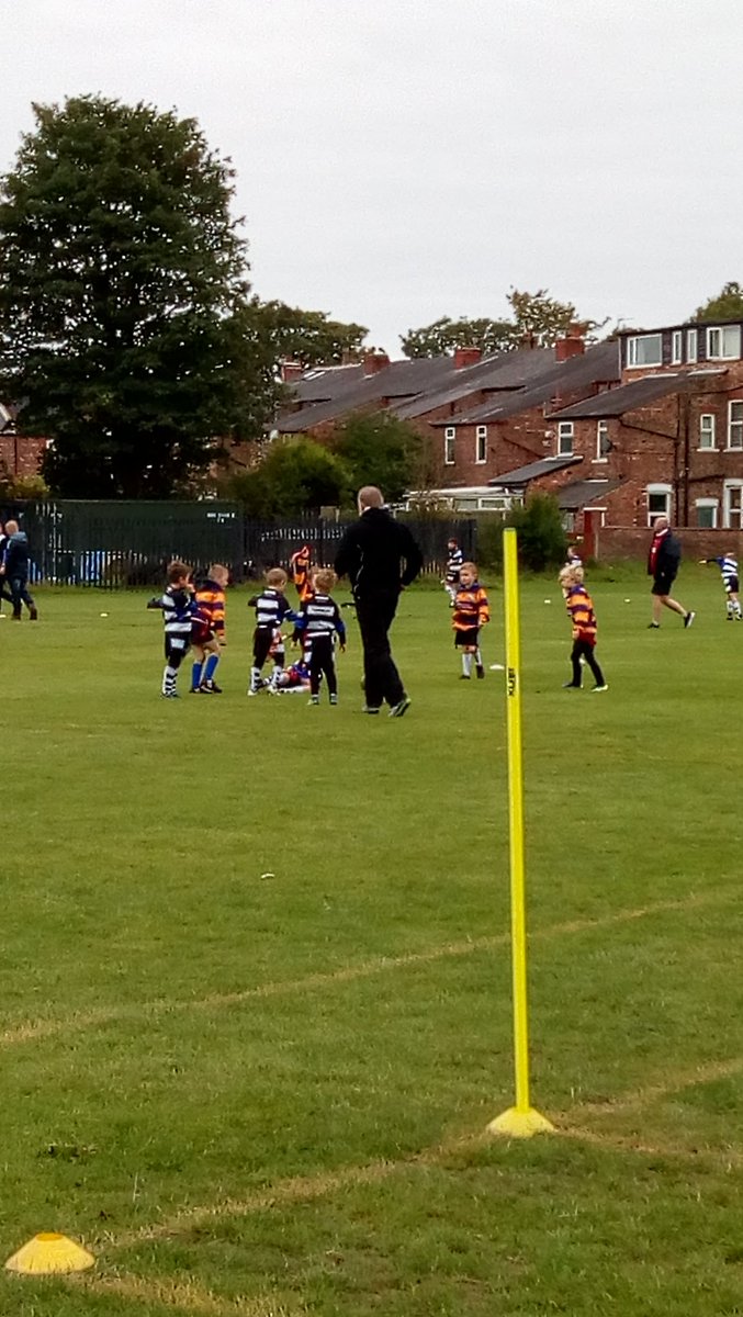 CarolineHowart2's tweet photo. @TraffordMv great first matches for the under 7's against Burnley. #bestclubintheworld https://t.co/KZO4X8Zpee
