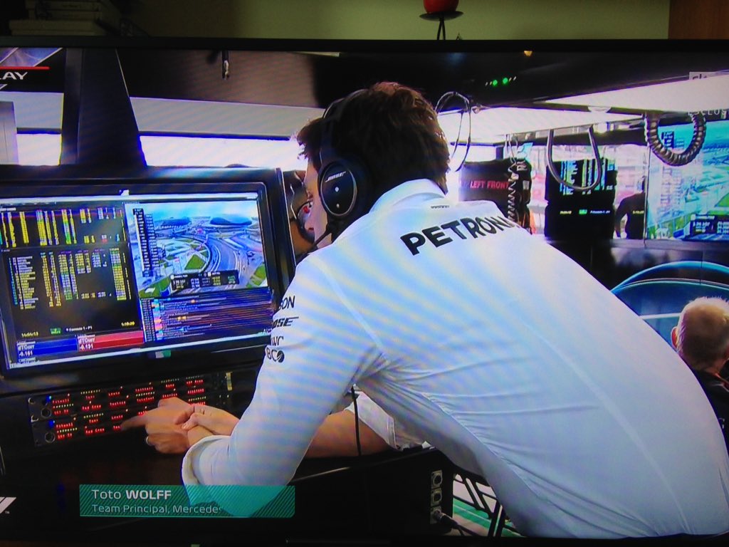 D_Bielli's tweet photo. @ValtteriBottas did you iron my shirts? #SkyMotori #Butler @SkyF1GP https://t.co/22djqyUUgP