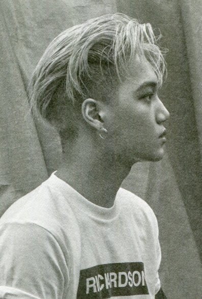 zomjmt's tweet photo. -KAI-
สถานะ : แฝดพี่
เพศ : อัลฟ่า ขนสีดำ
ตำแหน่ง : คิงฝั่งตะวันตก
ความสามารถ : เล่นเปียโน ไวโอลิน บาส ฟุตบอล
คำอธิบาย : ฉลาด เป็นคนนิ่งๆ เย็นชา ปากร้าย โลกส่วนตัวสูง ค่อนข้างรำคาญแซนด์ เนื่องจากทุกครั้งที่เจอ เจ้าตัวเอาแต่ก้มหน้า ชอบทำตัวแปลกๆ
#KAIHUN #เราสามสี่คนKH https://t.co/eD6mFZQz2a