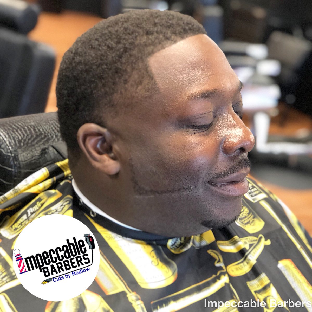 RodneyWhitlow's tweet photo. I Had Asked Warren Mcqueen; Bro Are You Ever Serious About Anything? 😆😂🤣😆😂🤣! Funny Dude!! Fun Vibes & Good Times At The Shop 💈#KeepMeLaughing #NeverSerious #ImpeccableBarbers #CutsByRodlow #RodlowDaBarber #ImpeccableBarbers https://t.co/4b9zS9EscC