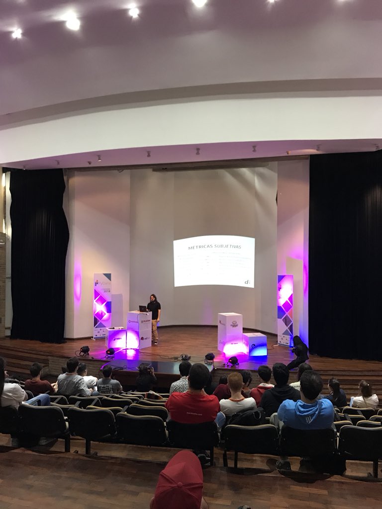 MfFerrero's tweet image. Ya arrancó #PyDataCba con IQA: Presente y futuro. @hAIttaCorp
