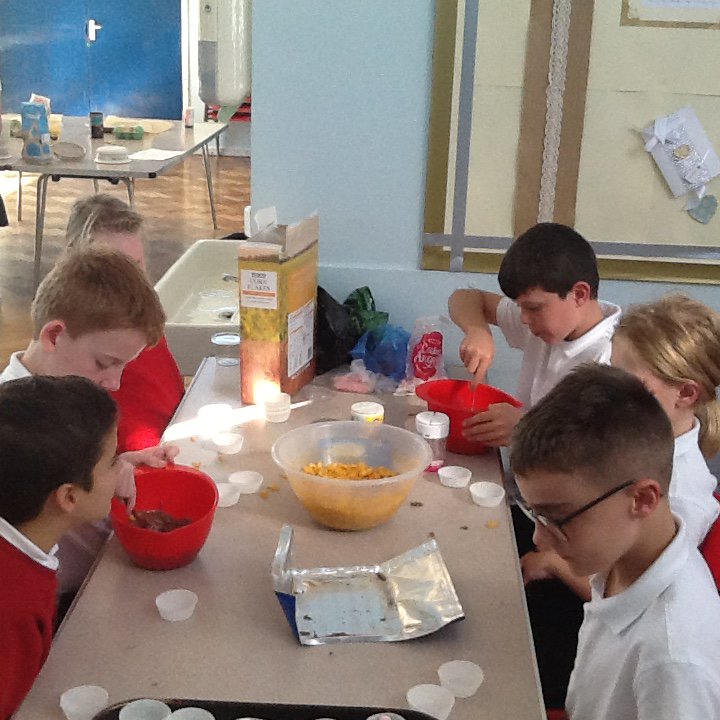 WECPS_Sycamore's tweet photo. What fun we had, working together to create some lovely baking for Macmillan coffee afternoon #sycamoreclass2018/19 https://t.co/MGomVlc6ul
