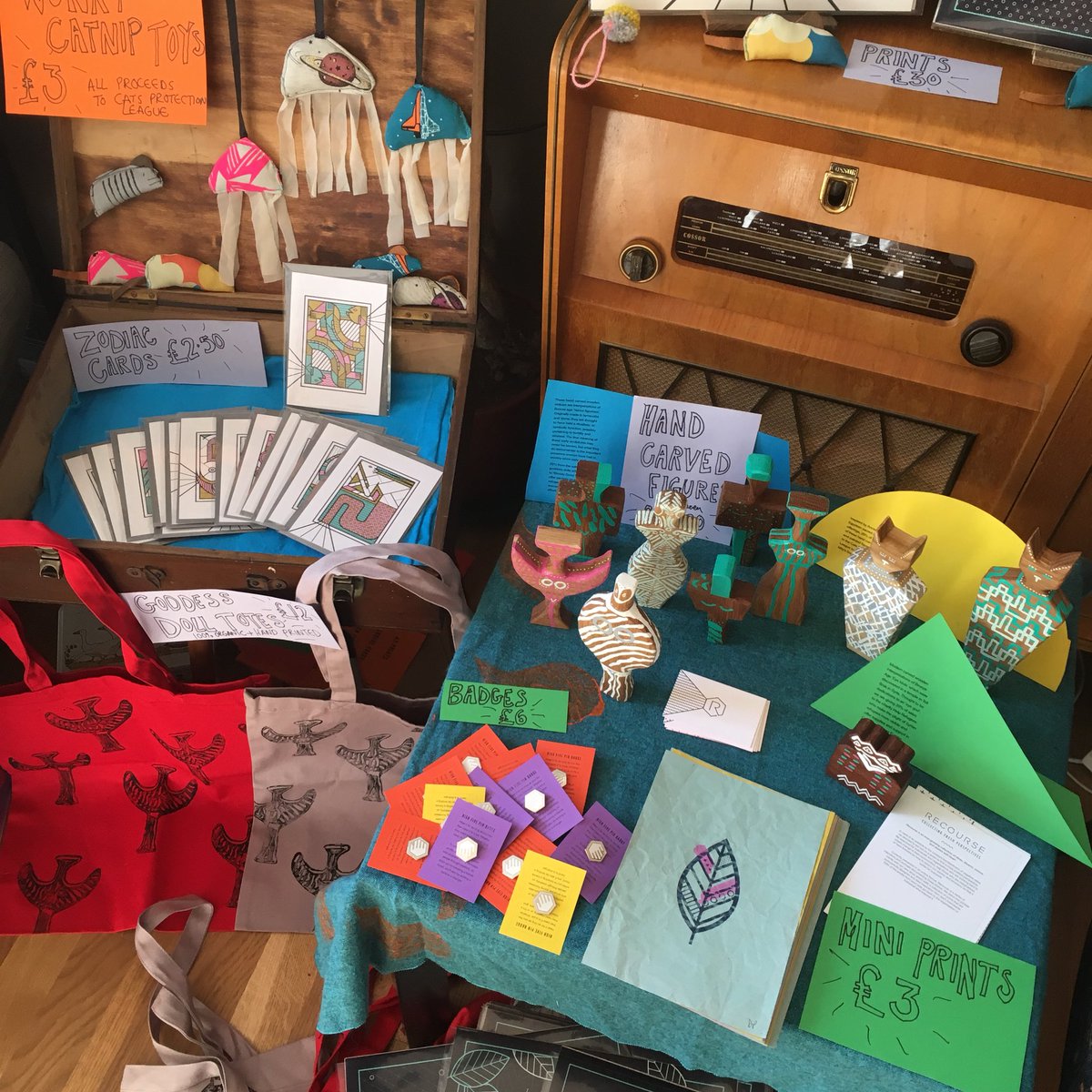 proj_recourse's tweet photo. Selling our wares down @nunheadarttrail today. Come along for prints, cards, goddesses and wonky cat toys #nunhead #art #arttrail #se15 #indybiz #market #london https://t.co/5p8hOzwd7B