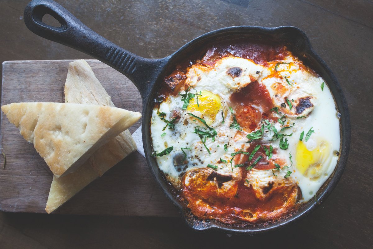 Watching the game this afternoon? Head on in early and grab brunch before kicking back to watch the birds - we're open at 10am! 

#bufadforbrunch #bufadpizza #phillybrunch #flyeaglesfly