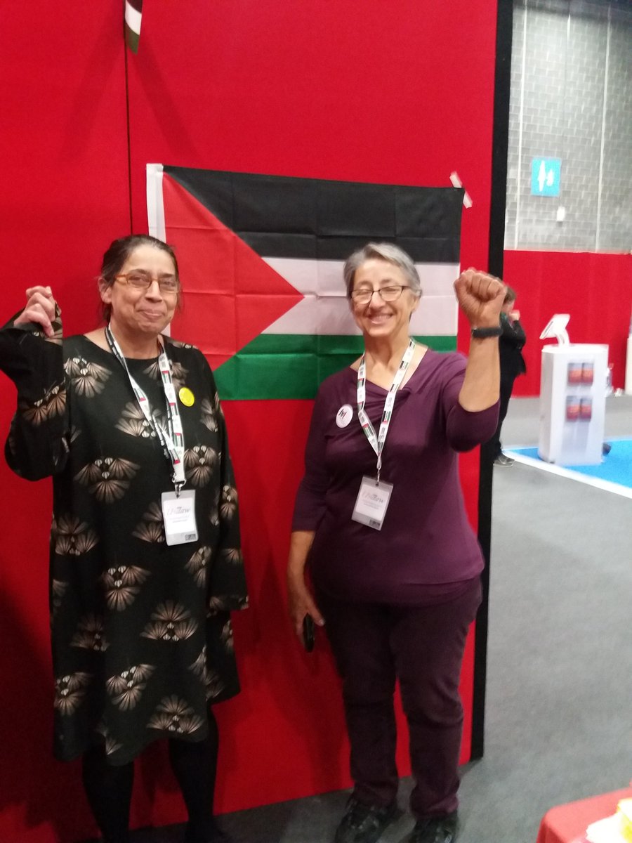 ExPrincesPkBLP's tweet photo. #SocialistSunday Shout out to all the comrades who came to see us @ #RiversideCLP stall at @UKLabour #Lab18 #LabourConference2018 #Labour18 with @JVoiceLabour https://t.co/kNiQ5WJGkq