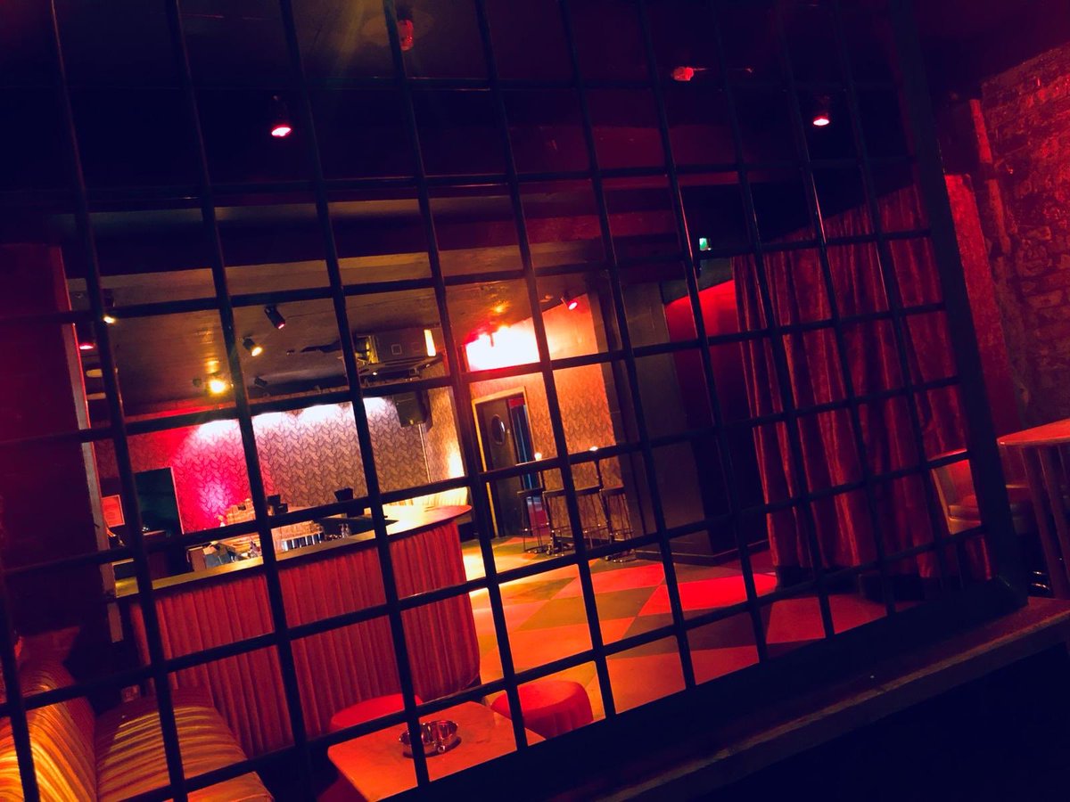 Check out our brand new club! 👏👏
Faith Sundays continues tonight 🙏✝️
All drinks £2.50 - PM for £3 cheap list 
#KeepTheFaith #GypsyLounge #Filthys