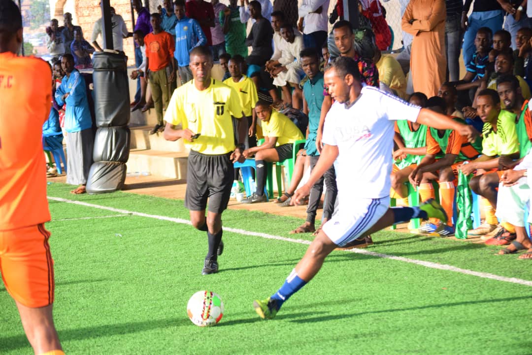 The passion of the game is what drives us crazy. If you know you know.
30+ championship heads towards the semi finals
@ymcducaale @Ramhadji <a href="/FutsalSupaLiigi/">Futsal Super League 🇺🇬</a> @kawowosports @FAU_Uganda <a href="/nbstv/">NBS Television</a> <a href="/JjunjuHamzah/">Jjunju Hamzah</a>