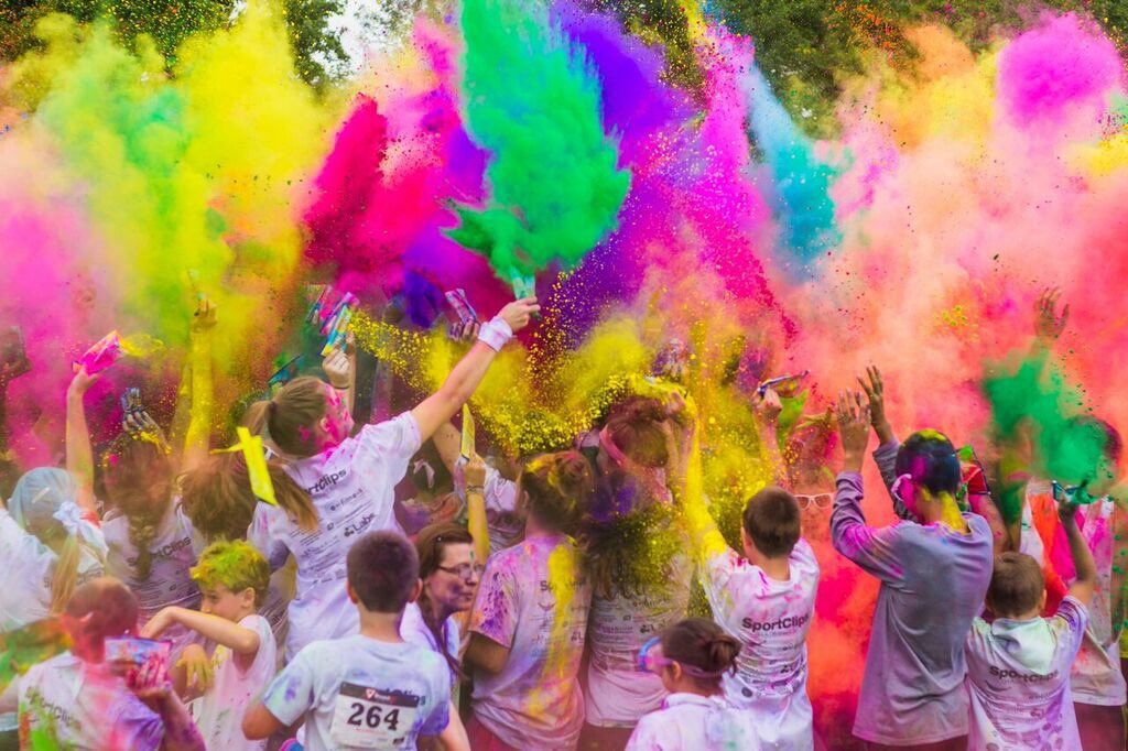 aaronjen0278's tweet photo. It’s not too late to join us for the color run today at 10am!  Registration is still open! https://t.co/GCuZYl3aKb