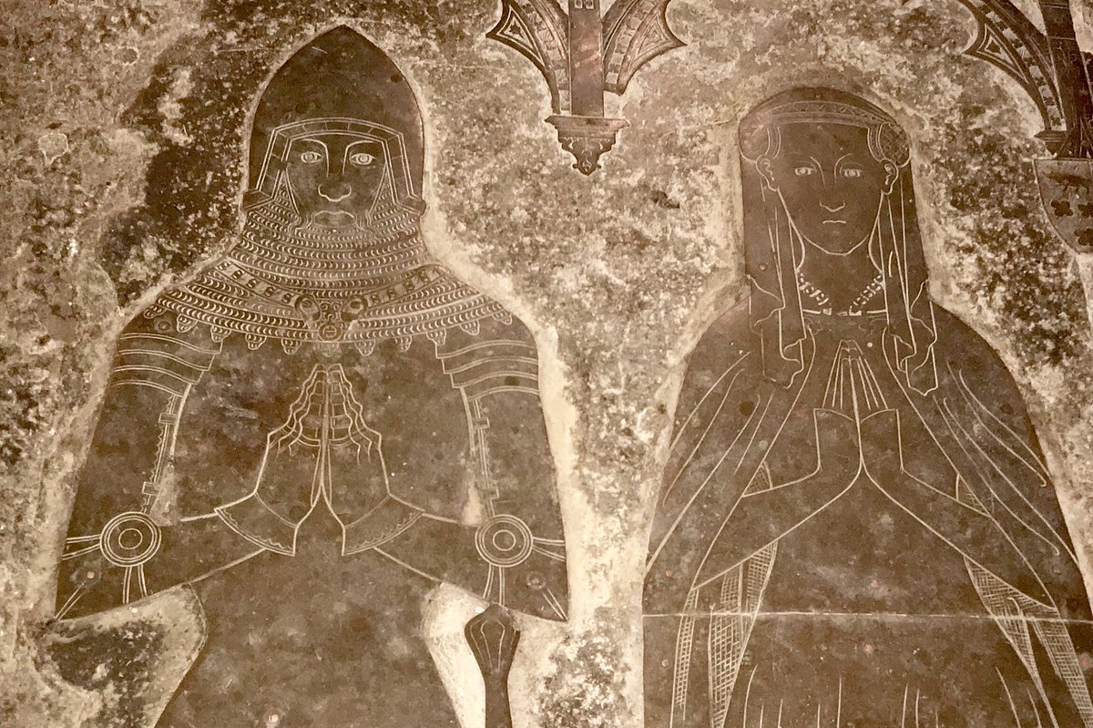 CatherineEsse's tweet photo. Fine early C20th stained #glass &amp; C15th #brass: memorials to members of the #Massingberd family at St Peter’s, #Gunby, Lincs this week for #SundayMorning 🏰🎨Wishing all a good day 🕊✨ https://t.co/0asIjrNyMu