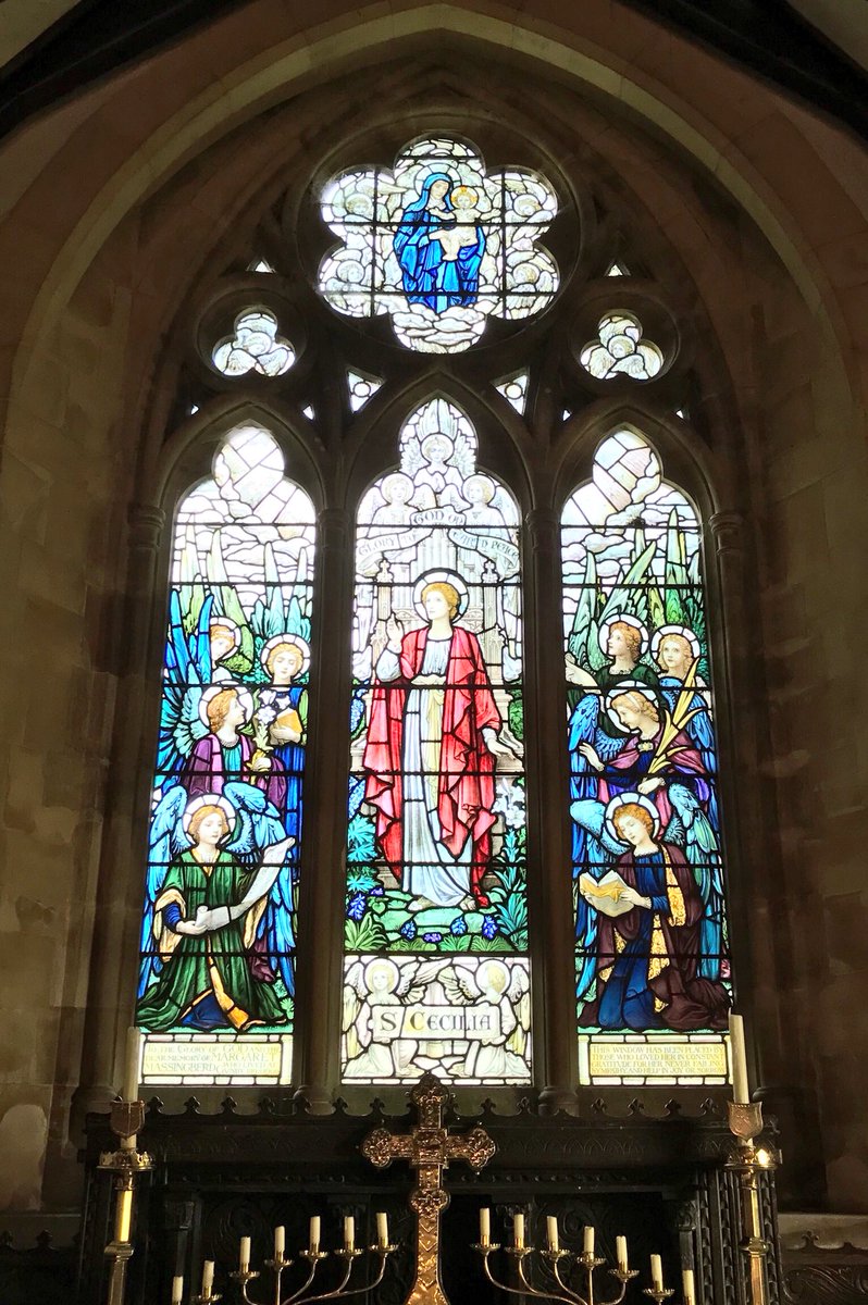 CatherineEsse's tweet photo. Fine early C20th stained #glass &amp; C15th #brass: memorials to members of the #Massingberd family at St Peter’s, #Gunby, Lincs this week for #SundayMorning 🏰🎨Wishing all a good day 🕊✨ https://t.co/0asIjrNyMu