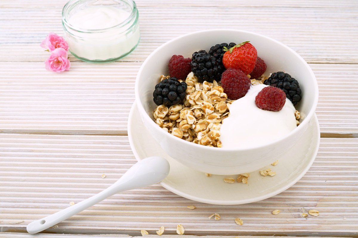 TEWV's tweet photo. Skipping breakfast won’t help your waist line.  Research shows that people who regularly eat breakfast are less likely to be overweight https://t.co/lgXGXkm3VX #TEWVhealthandwellbeing #Yesdefinitely https://t.co/jt3lt44KTi