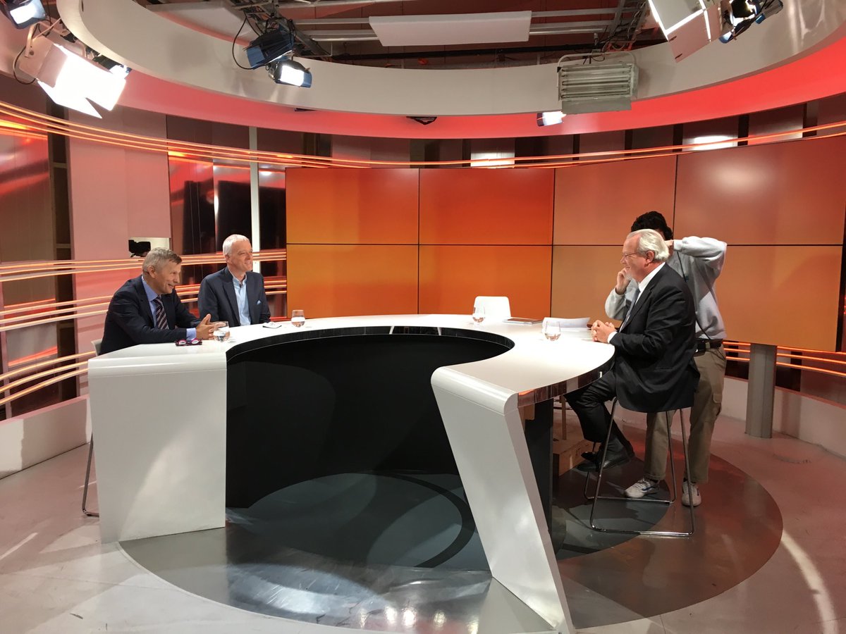 “Met projecten als I-nose en walstroom voor schepen werken we ook in het havengebied om onze luchtkwaliteit te verbeteren.” #curieuzeneuzen    #ATVWOZ ⁦@PortofAntwerp⁩ portofantwerp.com/nl/innovatie-o…