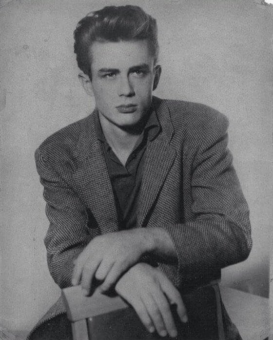 oldhllywoods's tweet photo. "he seemed to capture that moment of youth, that moment where we're all desperately seeking to find ourselves."
— dennis hopper

remembering james dean who passed away 63 years ago (age 24) https://t.co/vkKzCPWynf