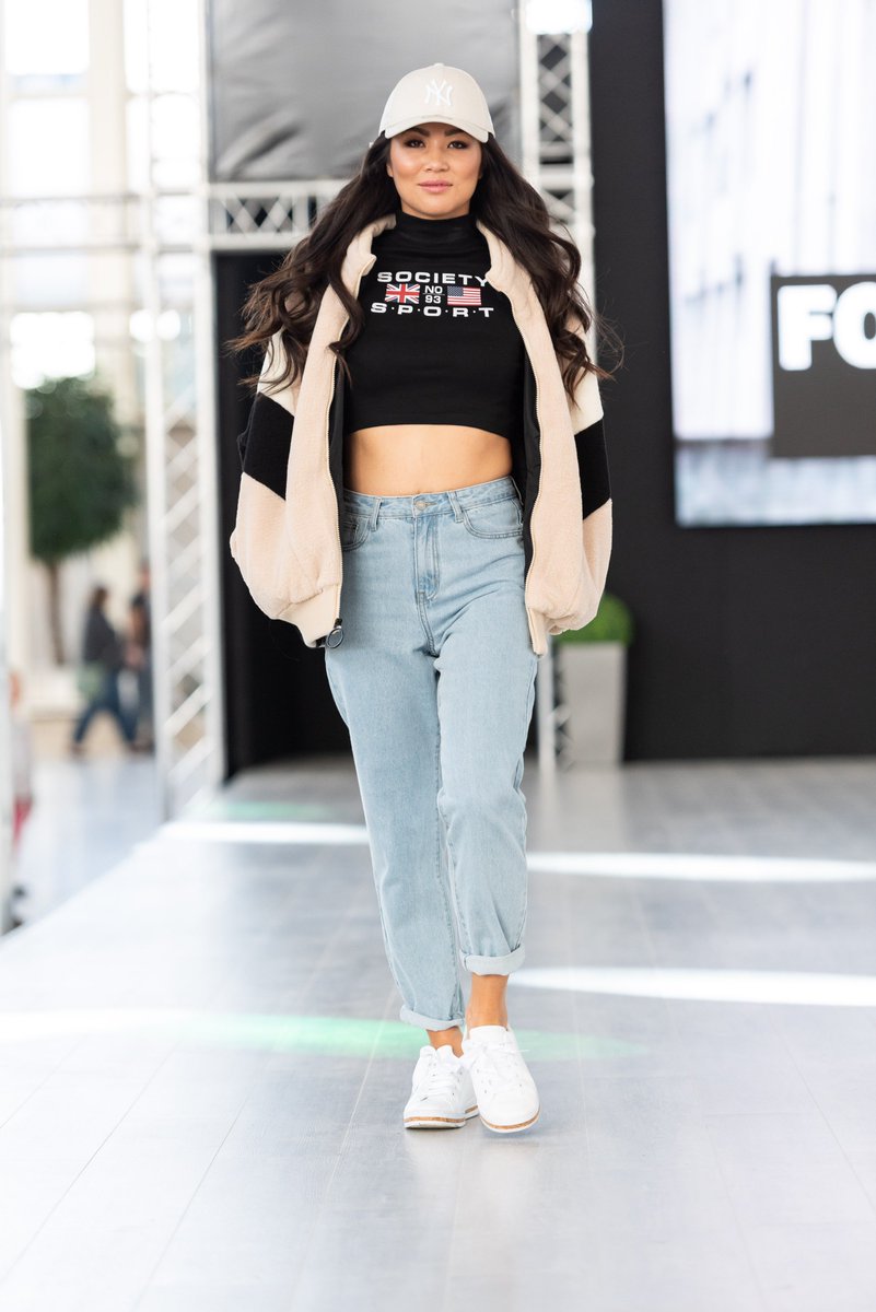 centremk's tweet image. #StyleFest is back today... Live fashion shows on the hour, every hour (12-4pm) by @AJOdudu. Free makeovers in the beauty zone outside John Lewis, exclusive discounts instore, more goodie bag giveaways, + snaparazzi wall to take the ultimate selfie. 💃😍bit.ly/2NHXQqt