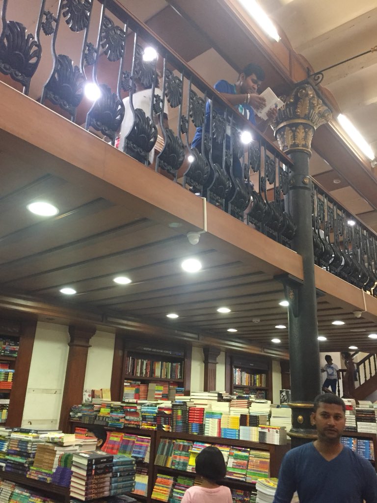 topgunRJ's tweet photo. Getting equipped by learnings from books along with listening to Mentors &amp; Speakers Of India, Global Startups. These Student Entrepreneurs From #RSSEP @iStartRajasthan are ready for their entrepreneurial journey @KitabKhanaBooks https://t.co/vMReni4PYF