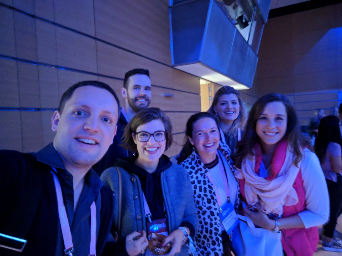 slashingsash's tweet photo. Meeting @hanni_klose,@B_Reder, @lpkoller, @LaraSchnagl , and many more ;) #Bits18  jeaa nice 🥰😎🎉 https://t.co/OkmgJZQh1B