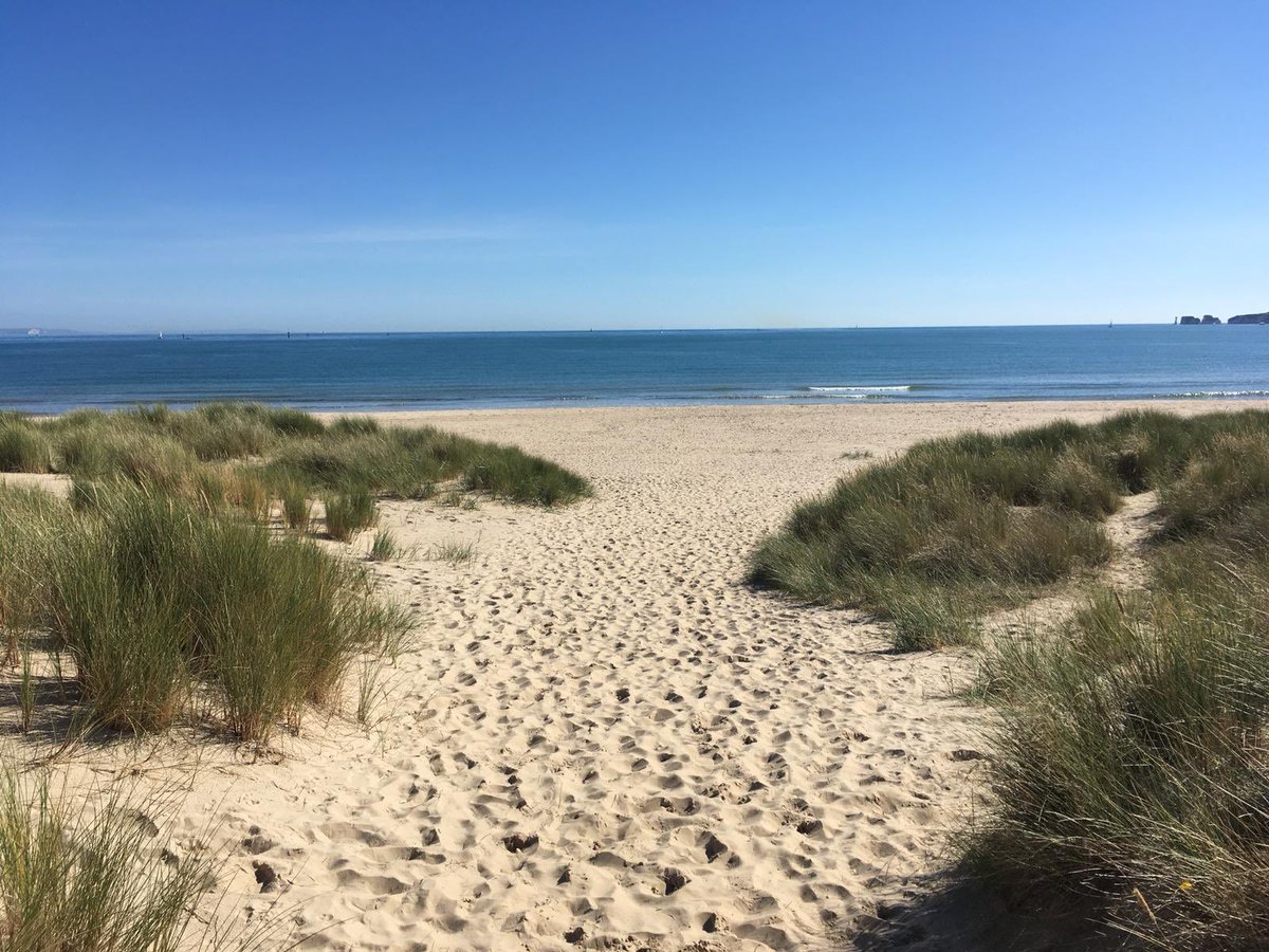 It’s #GetOutsideDay. Fab excuse for a walk 🚶‍♀️🚶‍♂️on the #EnglandCoastPath, the many #RightsOfWay, on one of over two hundred #NationalNatureReserves across England, or at reserves such as @Natures_Voice & @WildlifeTrusts. @OrdnanceSurvey @RamblersGB #RememberAMap