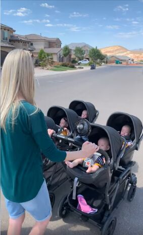 ComlifeOfficial's tweet photo. #GIVEAWAY! It may be September, but here it is still HOT. Comlife giveaway four of  this handy, battery-powered rechargeable stroller fan. Like💓 #COMLIFE official Facebook Page ,Enter to win !https://t.co/uquUfiCoCa https://t.co/rcVM0Uo5wY