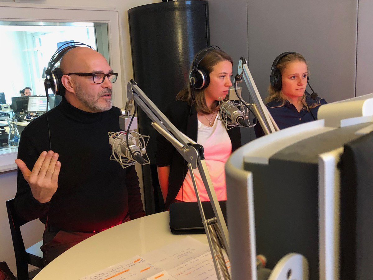SwissArcticProj's tweet photo. Jetzt bei @_radio1: Das @SwissArcticProj  Team im Interview mit Roger Schawinski 

#interview #radio1 #swissarcticproject #letskeepourplanetcool https://t.co/x4XeGw0ZWm