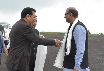 ChownaMeinBJP's tweet photo. Heartily welcome Hon’ble MoS @MoCA_GoI Shri @jayantsinha Ji for the concluding innovative #ATALConclave at Itanagar. @PMOIndia https://t.co/t5W2hSkekm