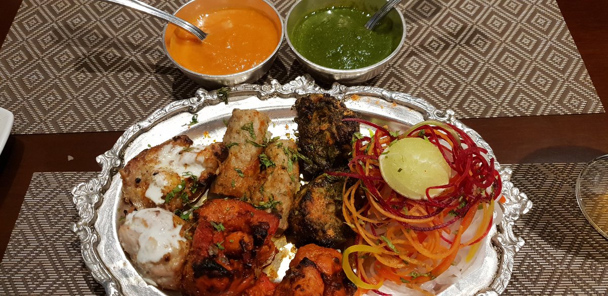 DiaryEpicure's tweet photo. 'Murg ki Khasiyat' @UnitedCoffeeHouse Chatpata Murg, Murg Seekh Kabab, Malai &amp; Pesto Chicken
@NDTVFood @FoodFood @IndianFoodMag @foodandwine https://t.co/yHew5E3y6J