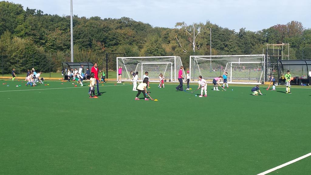 WestHertsJHC's tweet photo. Gorgeous day for training! Great to see our under 6s, under 8s and under 10s early session enjoying the sunshine! https://t.co/DAXImqZtO8