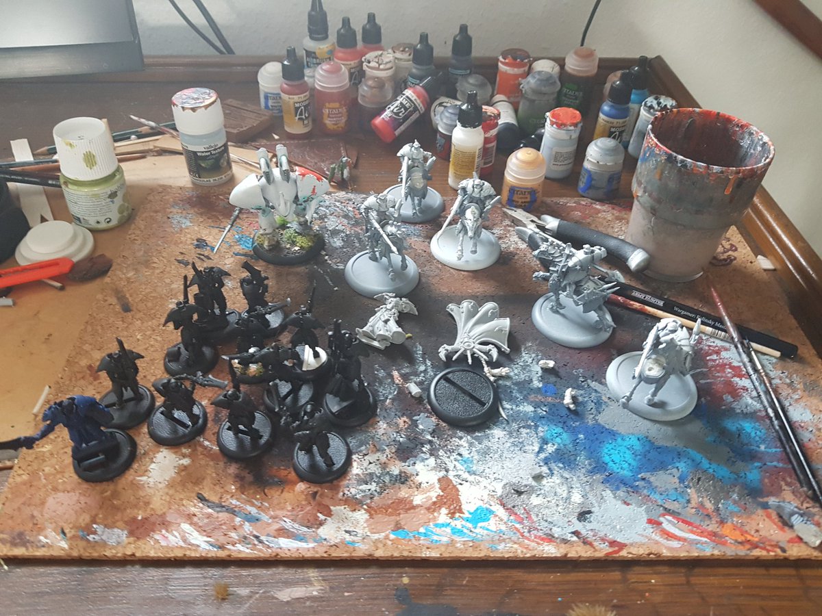 PinoKasper's tweet photo. With the dynamic update for Ret live, I am list building and painting! 1st list is somewhat familiar and almost painted... 2. Not so much... https://t.co/YdcAgqQWKJ