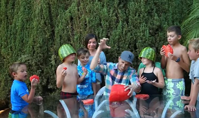 Here's a cool watermelon trick to make you the #1 food bringer at any party with any melon...  #Amazing <a href="/NullFucksGiven/">No Fucks Given</a> youtu.be/Q6vVuj3iggE