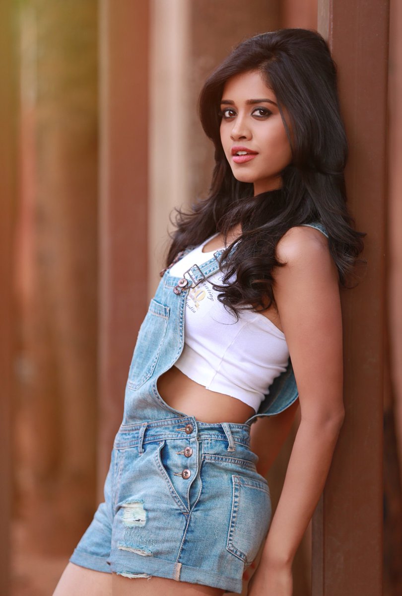CleverFashionM's tweet photo. Latest stills of #NabhaNatesh.
 #Mysouthdiva #TollywoodActress #actressphotos #ActressGallery #HotPhotos #IndianActress #Modelling #Desigirl #Cutegirls #Cute #lipes https://t.co/FNijeUZb2r