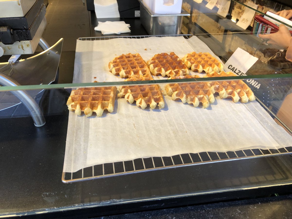 JohnCerilli's tweet photo. #Breakfast, #Belgium style! #LiegeWaffles made right in front of your face — so freakin’ good! #WeLoveChezAlbert #ChezAlbert #Brugge #Waffles 🇧🇪 https://t.co/ZLOE76CSzT